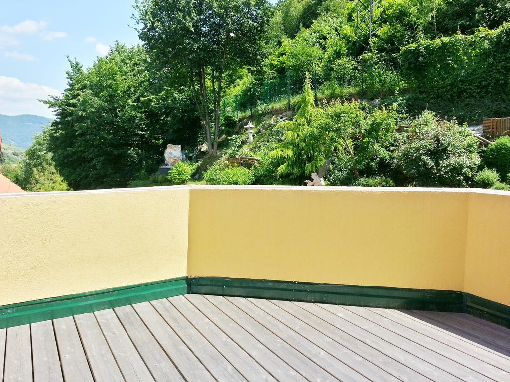 לינה וארוחת בוקר ספיץ Gastehaus Zur Schonen Aussicht מראה חיצוני תמונה