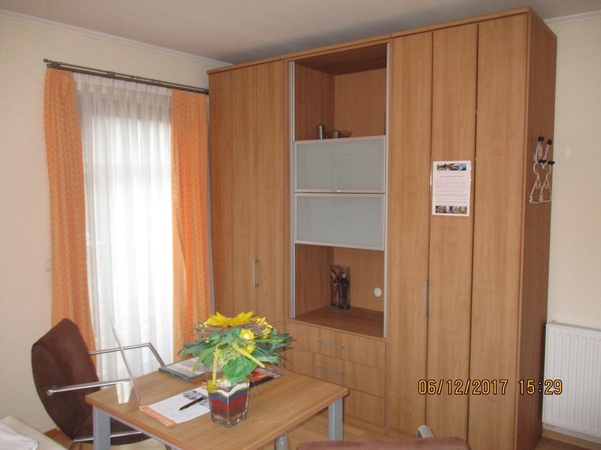 לינה וארוחת בוקר ספיץ Gastehaus Zur Schonen Aussicht מראה חיצוני תמונה
