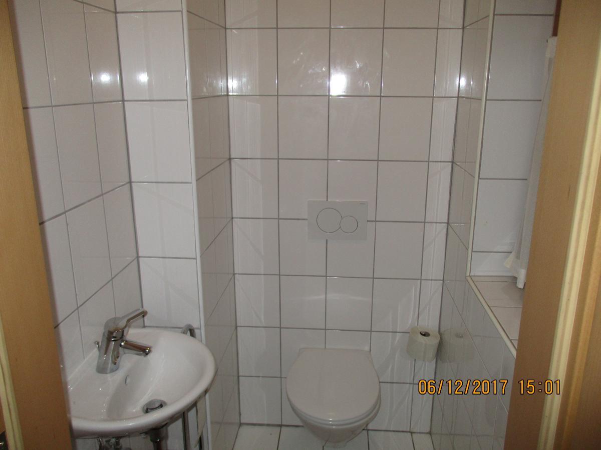 לינה וארוחת בוקר ספיץ Gastehaus Zur Schonen Aussicht מראה חיצוני תמונה